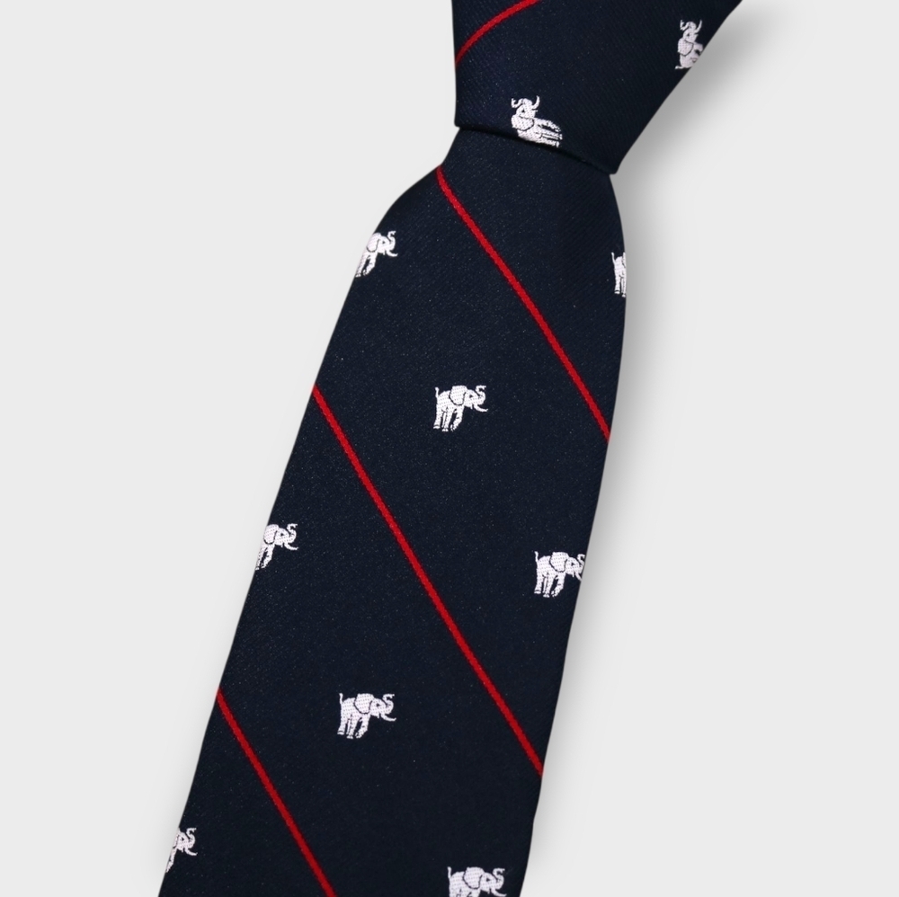 ALYNN Men's Classic Necktie Designer Animal Elephant Blue/Red EUC 55in Tie